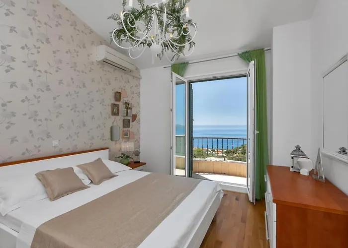 Willa Spring In Makarska, Private Pool