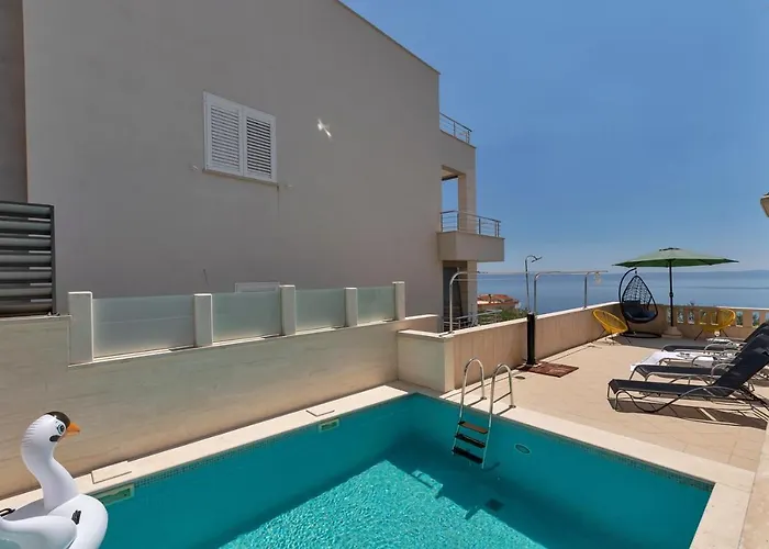 Spring In Makarska, Private Pool Willa