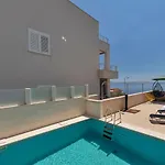 Spring In Makarska, Private Pool 别墅